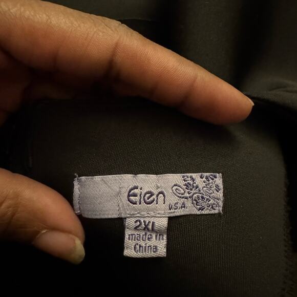 Elegant Asymmetrical Black Dress - Picture 4 of 4